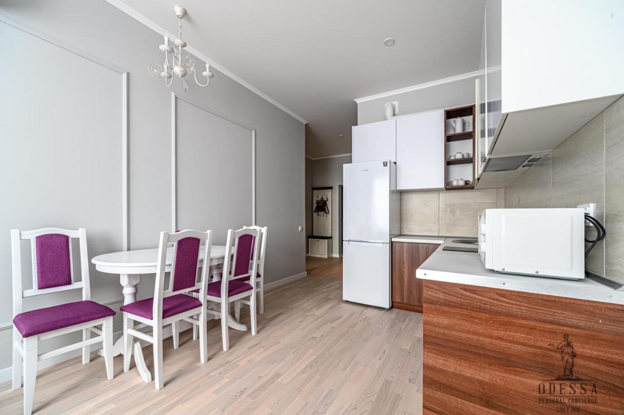 City Center New House Odesa Exterior photo
